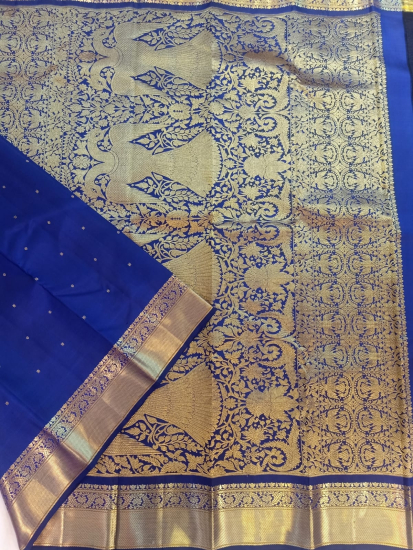 Product with detailed